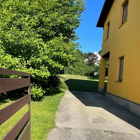 Hollabrunn-rest-relaxation-garden Contactless Check-in Apartment *